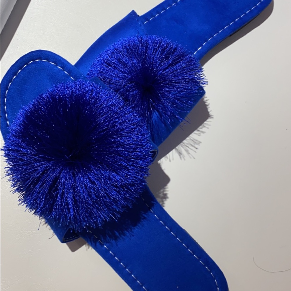 Slipper - Picture 3 of 4